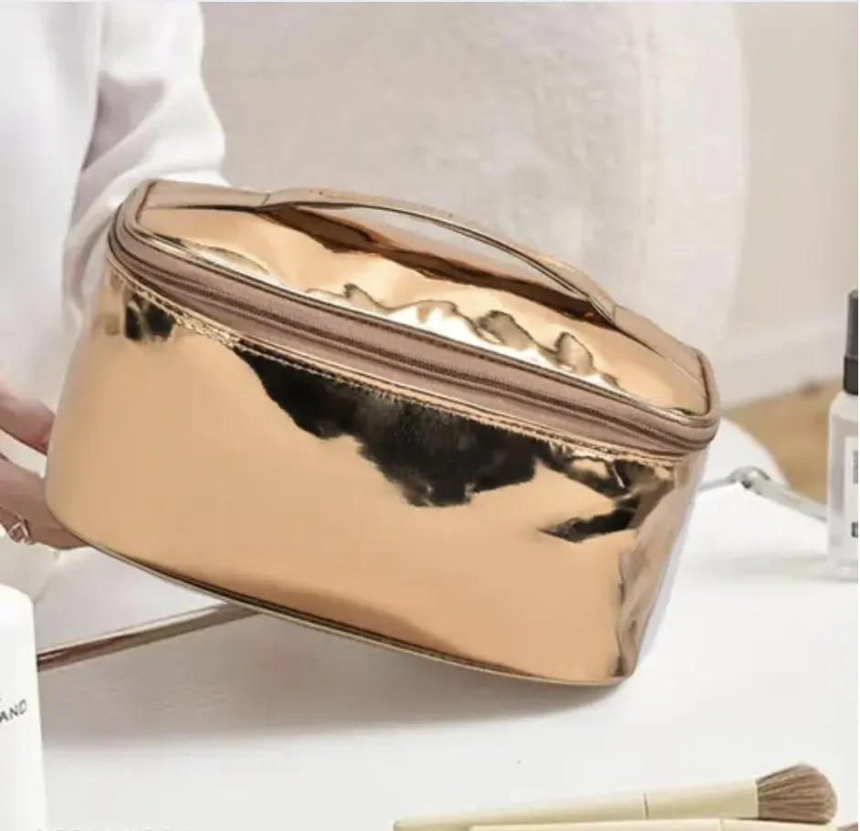 Astute Single Compartment Waterproof Makeup Kit