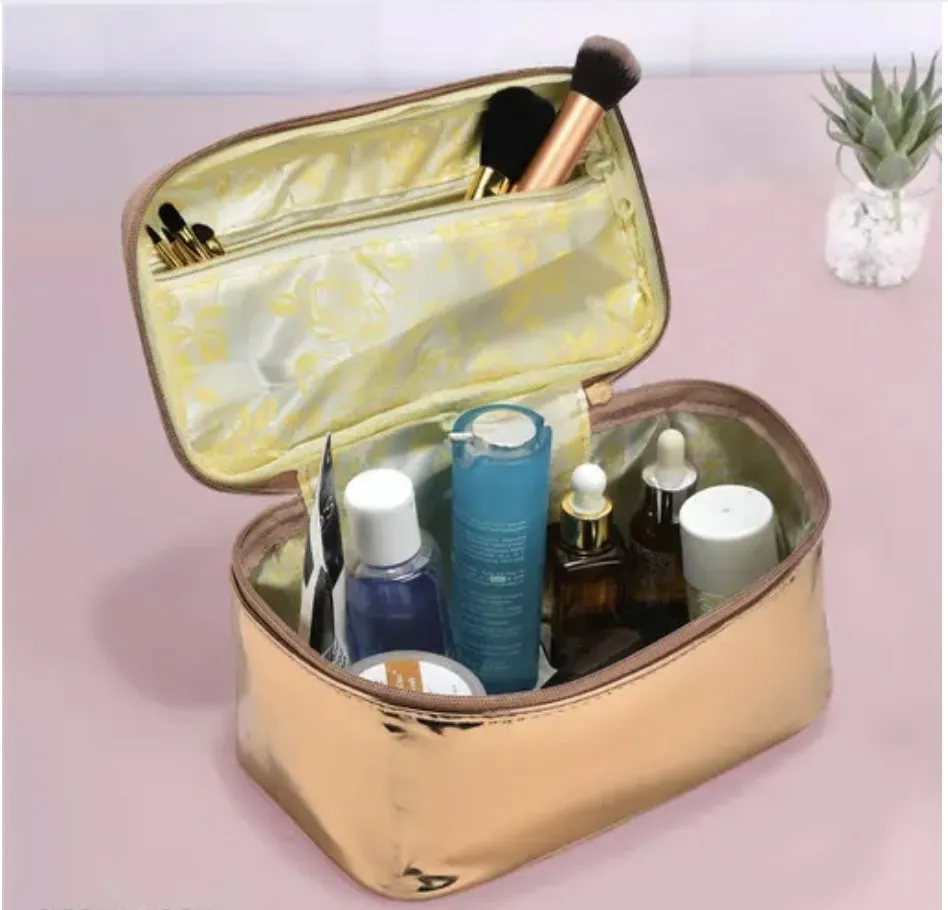 Astute Single Compartment Waterproof Makeup Kit