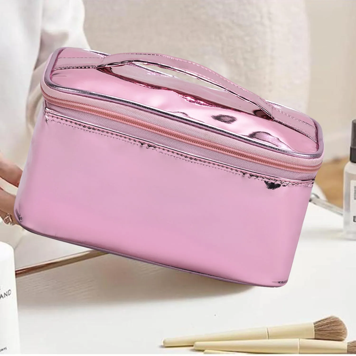 Astute Single Compartment Waterproof Makeup Kit