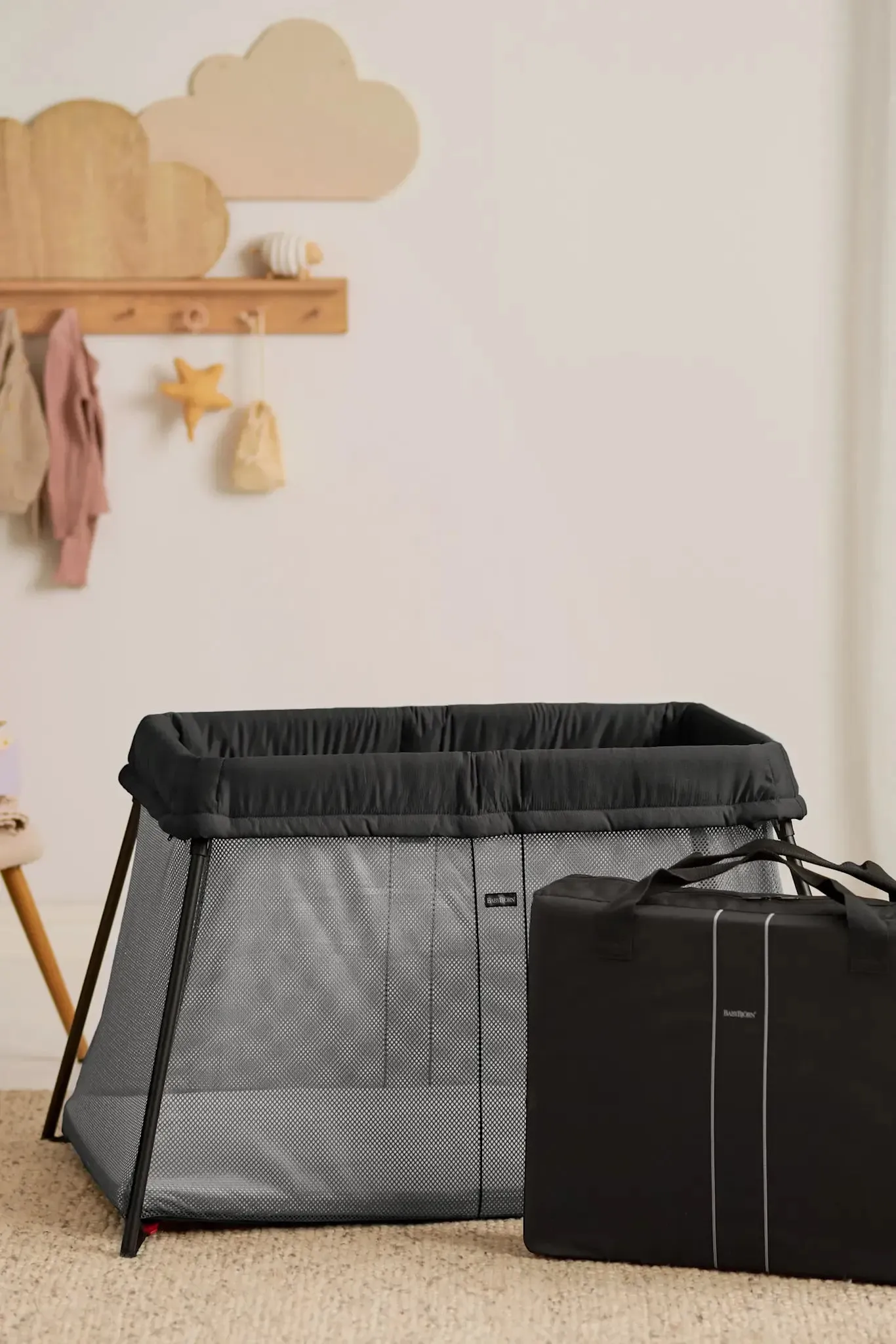 BabyBjorn Travel Cot Light - Black