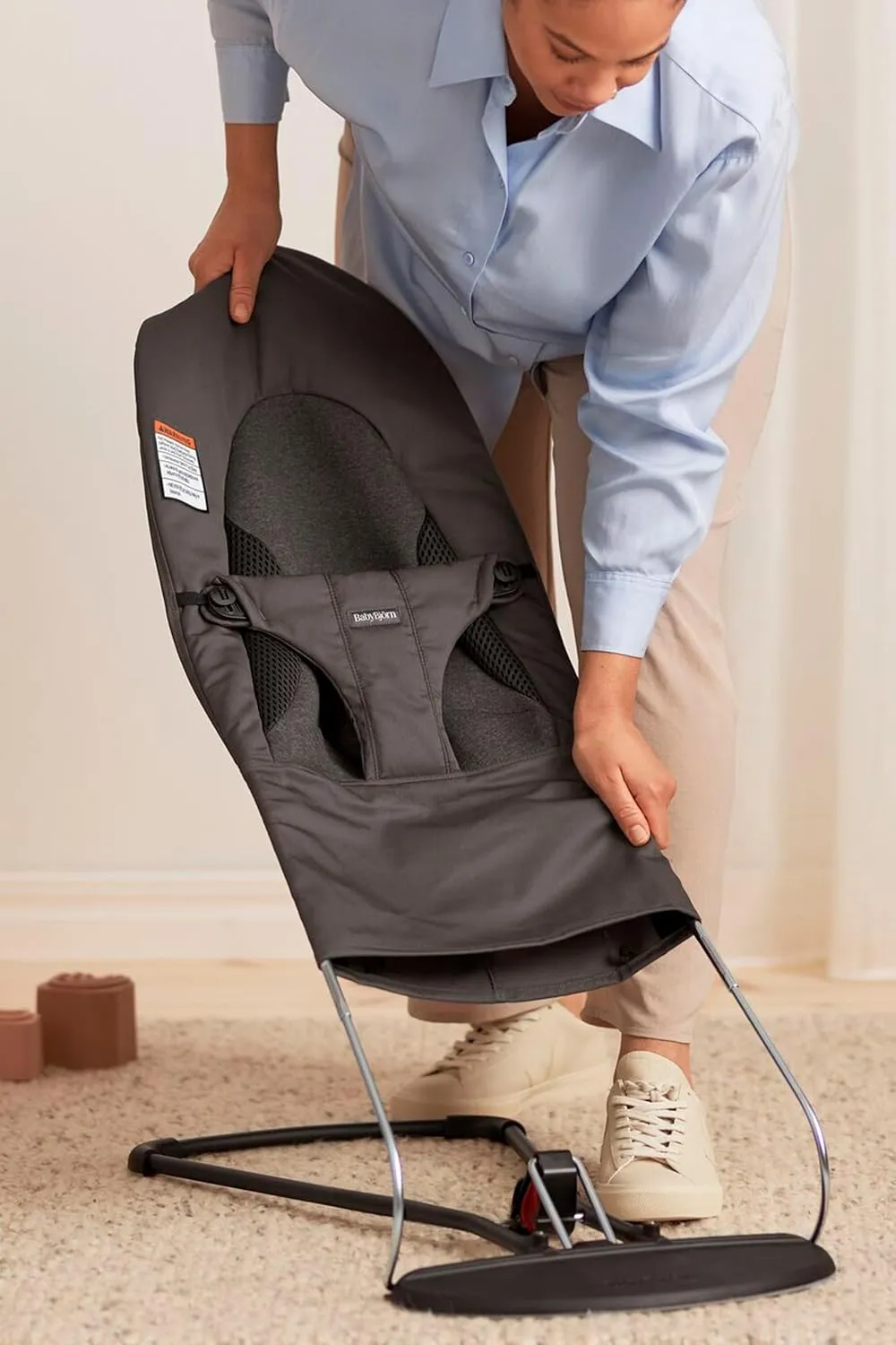 BabyBjörn Bouncer Balance Soft, Dark Gray, Woven/Jersey, Tri-Fabric | 2-in-1 Adjustable Baby Bouncer Seat and Toddler Chair, Newborn to Toddler (8-29 lbs), 4 Positions, Lightweight & Portable
