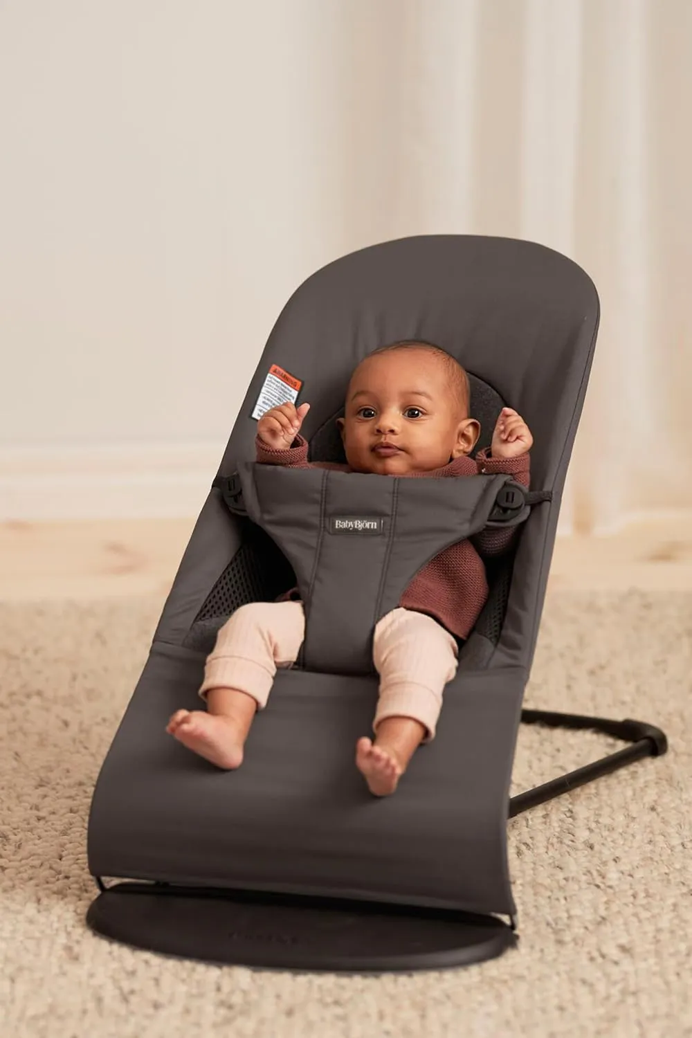 BabyBjörn Bouncer Balance Soft, Dark Gray, Woven/Jersey, Tri-Fabric | 2-in-1 Adjustable Baby Bouncer Seat and Toddler Chair, Newborn to Toddler (8-29 lbs), 4 Positions, Lightweight & Portable