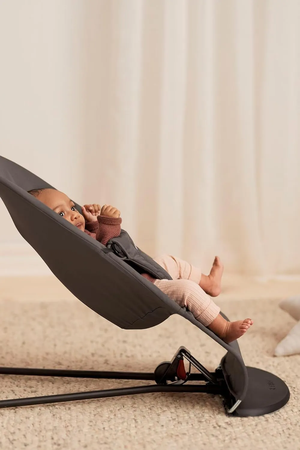 BabyBjörn Bouncer Balance Soft, Dark Gray, Woven/Jersey, Tri-Fabric | 2-in-1 Adjustable Baby Bouncer Seat and Toddler Chair, Newborn to Toddler (8-29 lbs), 4 Positions, Lightweight & Portable