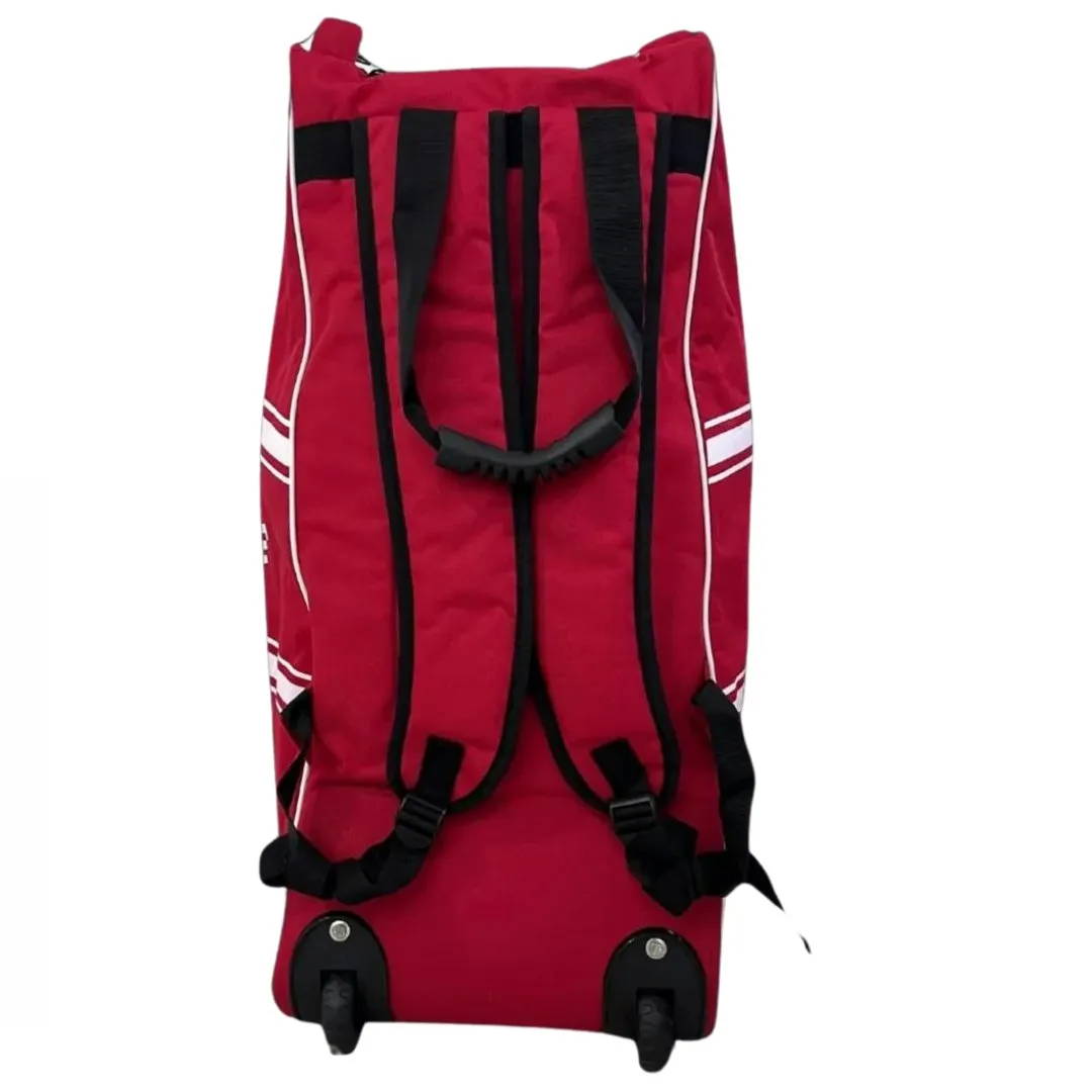 MRF - Master duffle wheelie bag Junior (with Bat Cave)