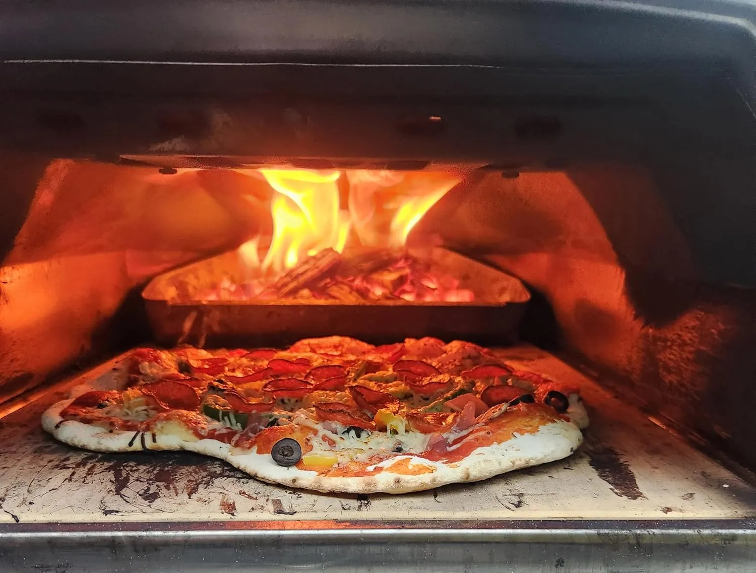 Pizza Oven Wood for Wood Fire Pizza Oven, Mini Hickory Firewood. 5 Inch Hickory Wood (1,000 Cubic Inches) ~5" Kiln Dried Firewood for Ooni Pizza Ovens, Gozney, Bertello Pizza Oven