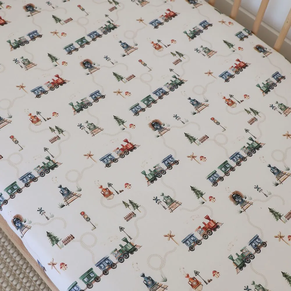 SNUGGLE HUNNY TRAINS ORGANIC FITTED COT SHEET