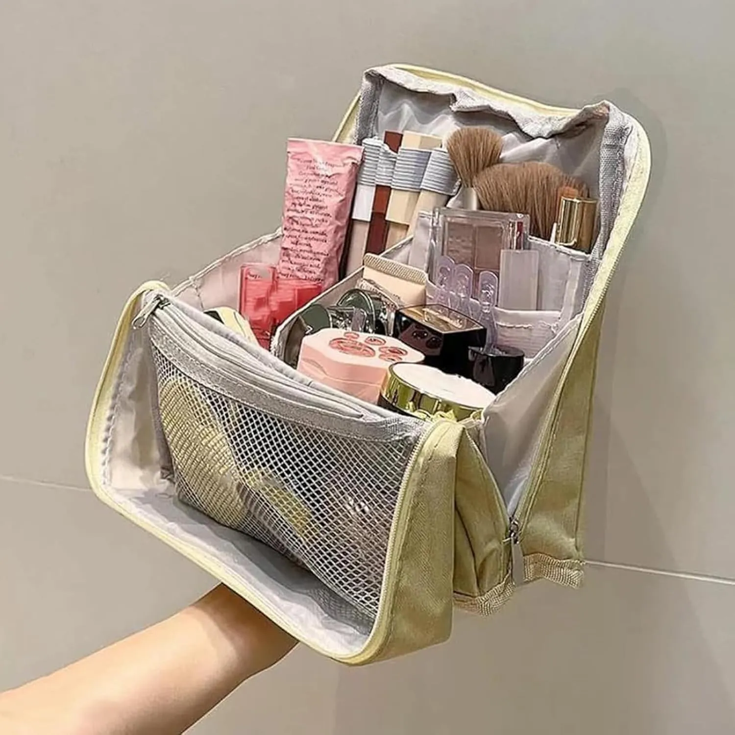 Standing Makeup Bag Portable, Large Capacity, Doresty Makeup Bag, Waterproof Multipurpose Stand up Toiletry Bags Stationery Organizer, Toiletry Bags with Compartments for Traveling (Purple)