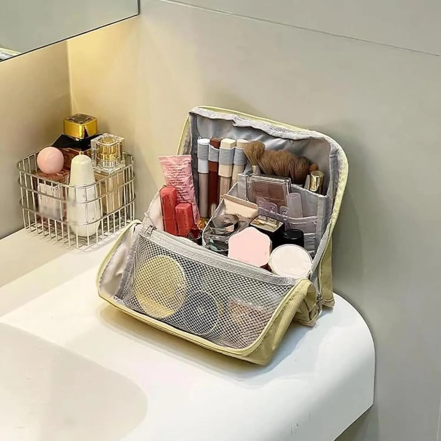 Standing Makeup Bag Portable, Large Capacity, Doresty Makeup Bag, Waterproof Multipurpose Stand up Toiletry Bags Stationery Organizer, Toiletry Bags with Compartments for Traveling (Purple)