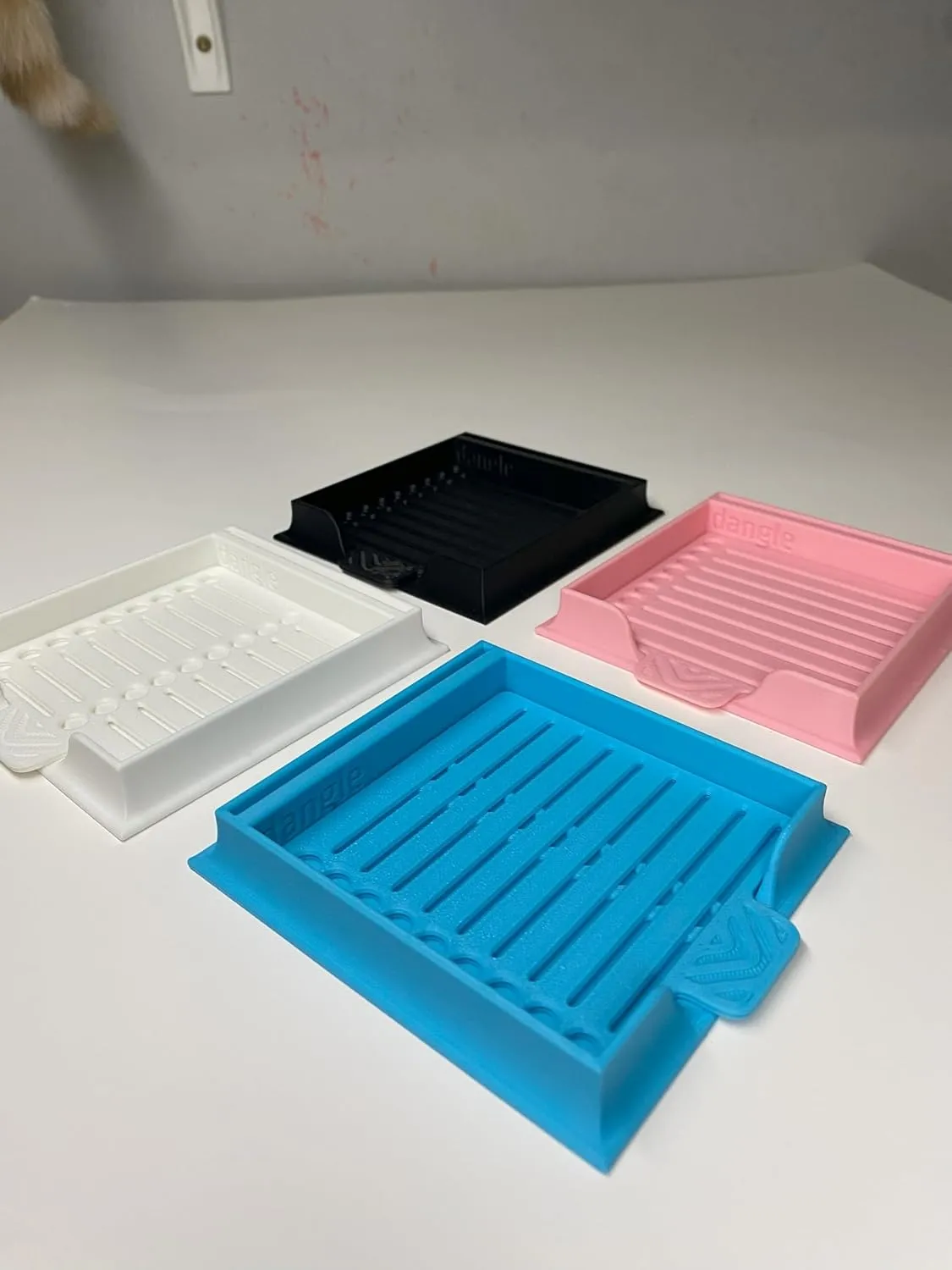 Sticky Note Stencil Compatible with Post It Notes, 3x3 Sticky Pads Base with 2 Stencils Included, Memo Pad Organizer with Circular Box and Line Drawing Template for Office and Home (Blue)